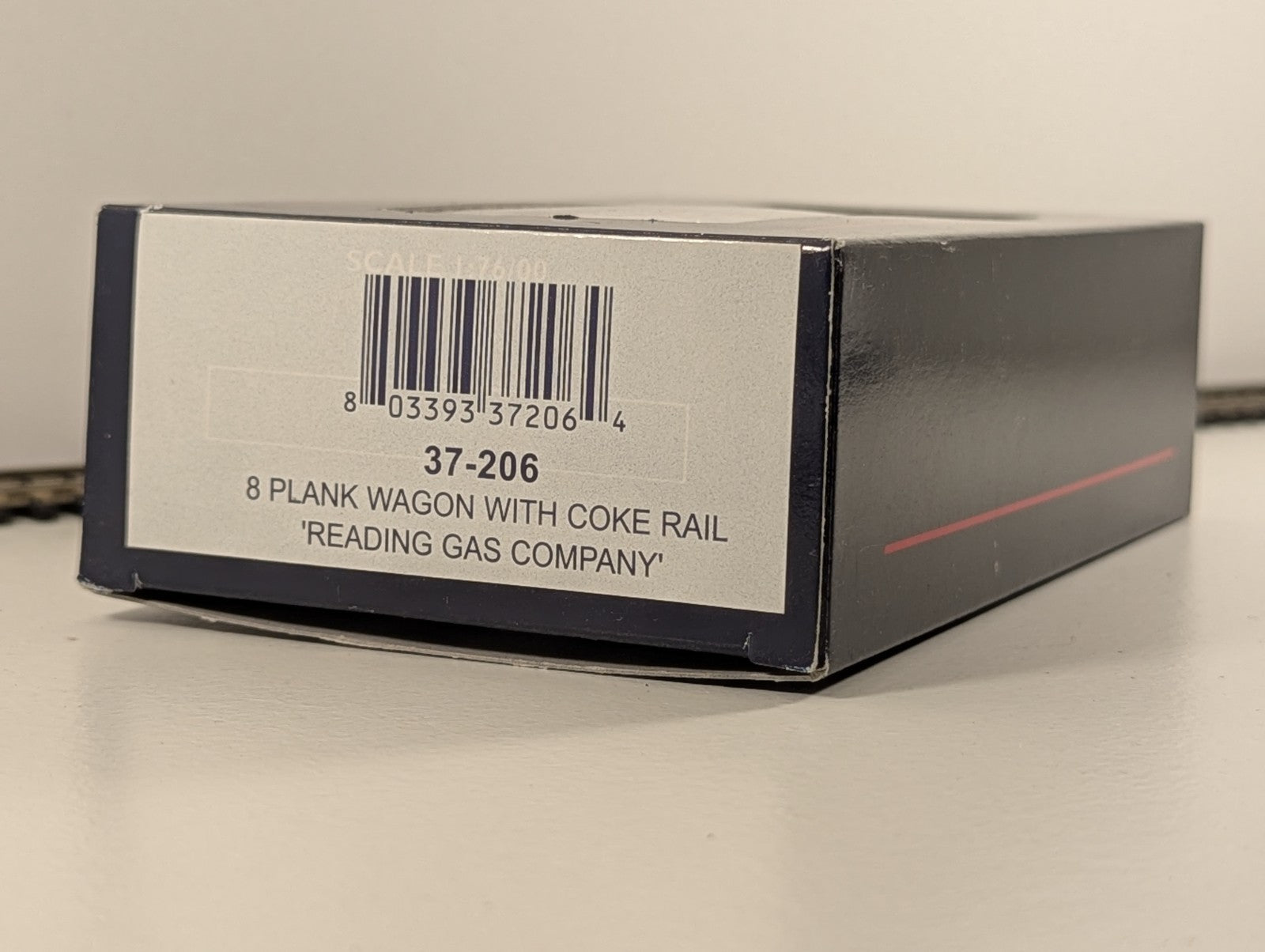 Bachmann Branchline 37-206 OO Gauge Reading Gas Company 8 Plank Coke Wagon