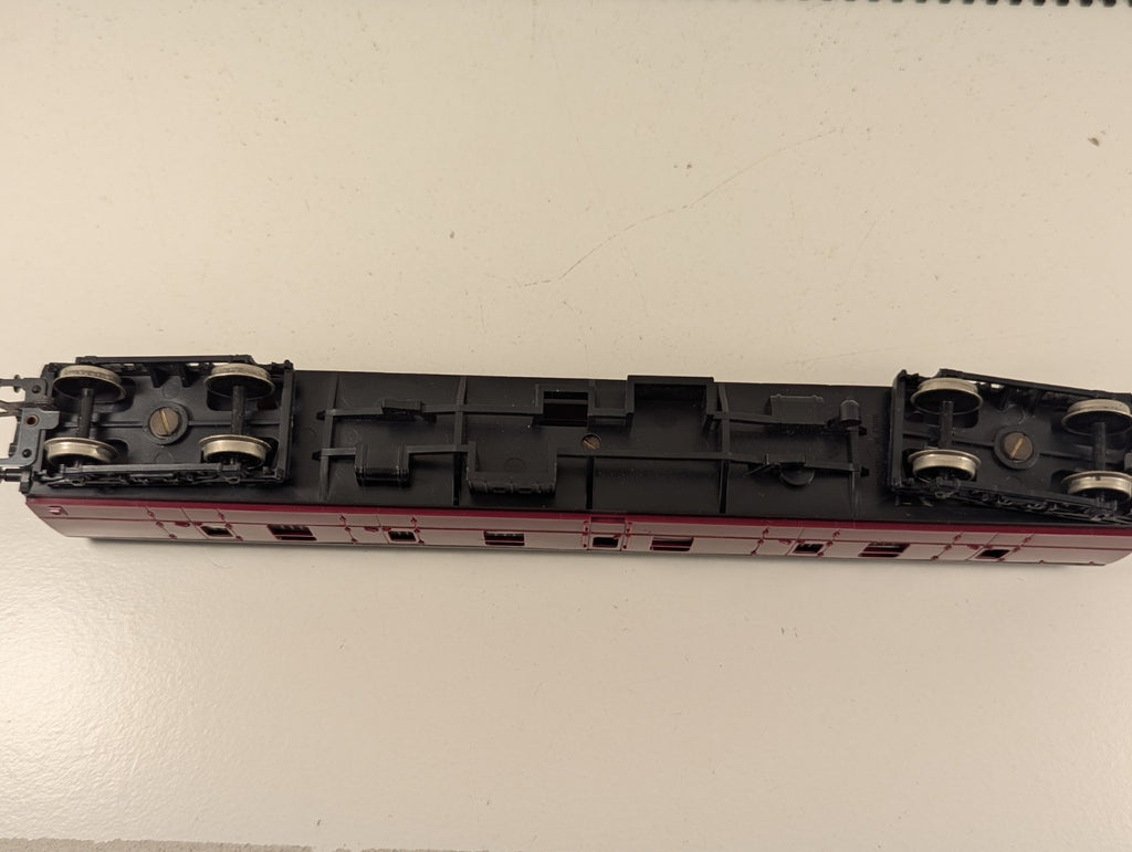 Hornby R4619 BR Mk1 Full Brake Coach BR Maroon