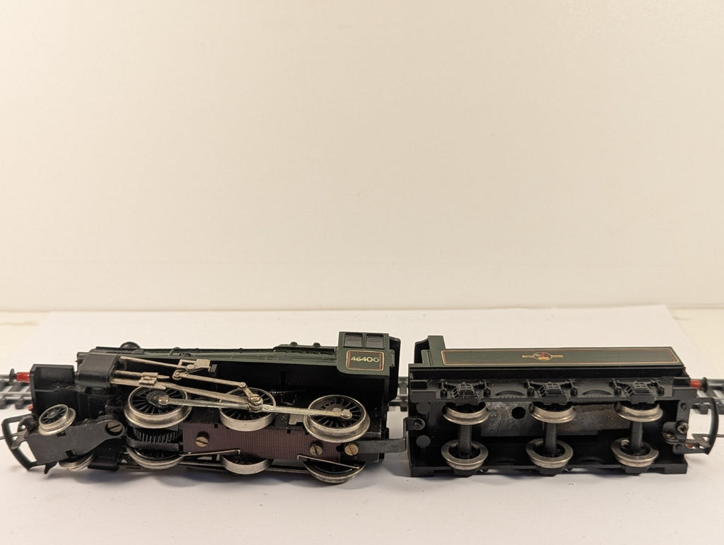 Hornby Railways OO Gauge Ivatt Class 2 2-6-0 Poor Runner Boxed