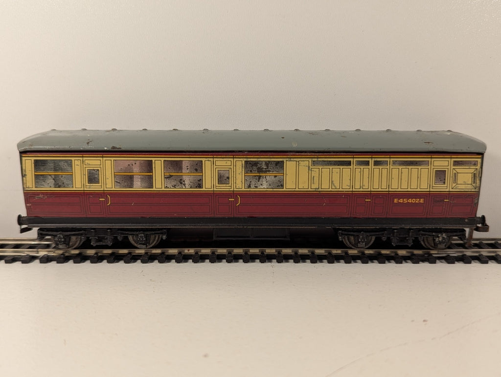 Hornby Dublo OO Gauge LNER Gresley Corridor Brake Third Coach Crimson & Cream