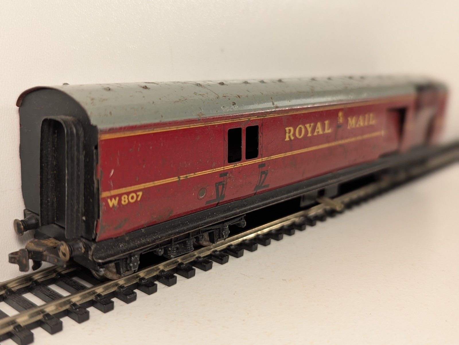Hornby Dublo OO Gauge Operating TPO Royal Mail Van Passenger Coach
