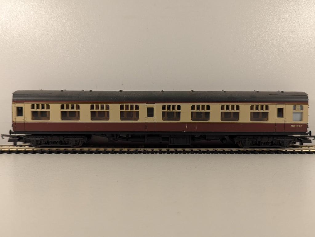 Lima OO Gauge BR Mk1 Corridor Second SK Passenger Coach M24437