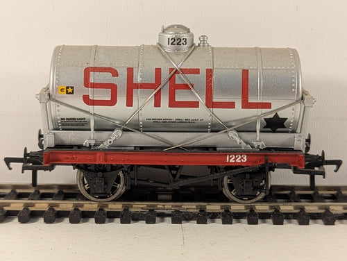 Bachmann OO Gauge 14 Ton Tank Wagon 1223 Shell / BP Silver 37-052
