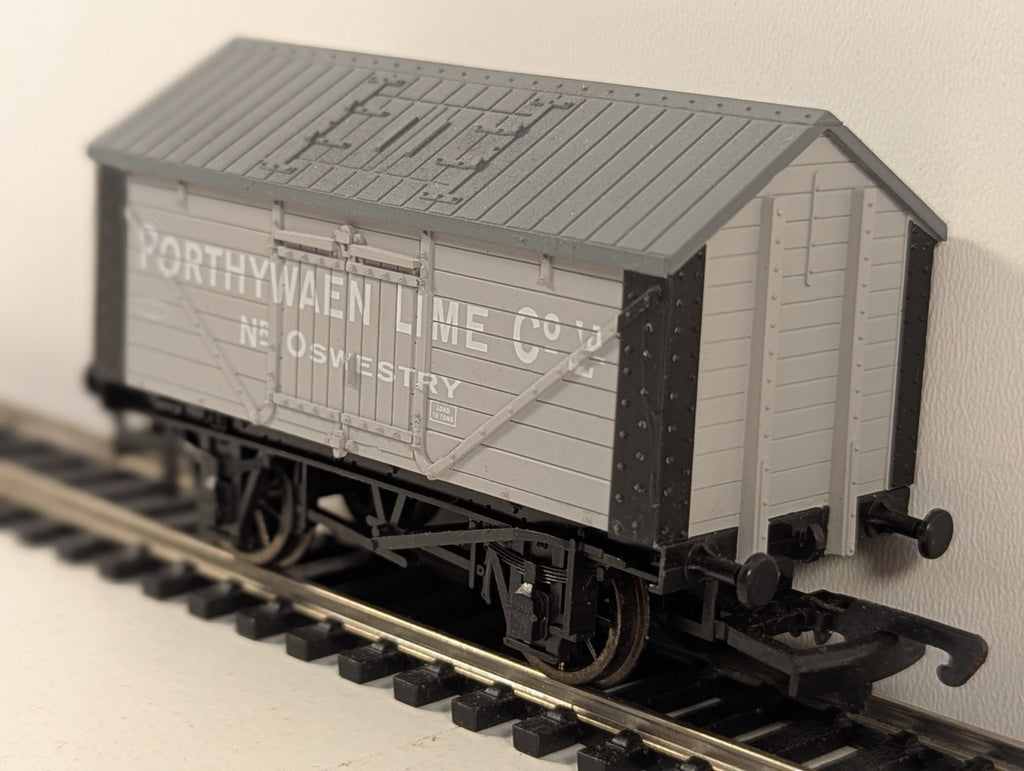 Dapol B619 OO Gauge Porthywaen Lime Co Wagon - Boxed