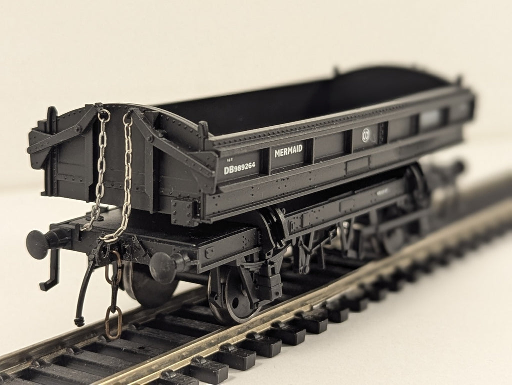 Flangeway ME-3 Mermaid ballast wagon in BR black DB989264