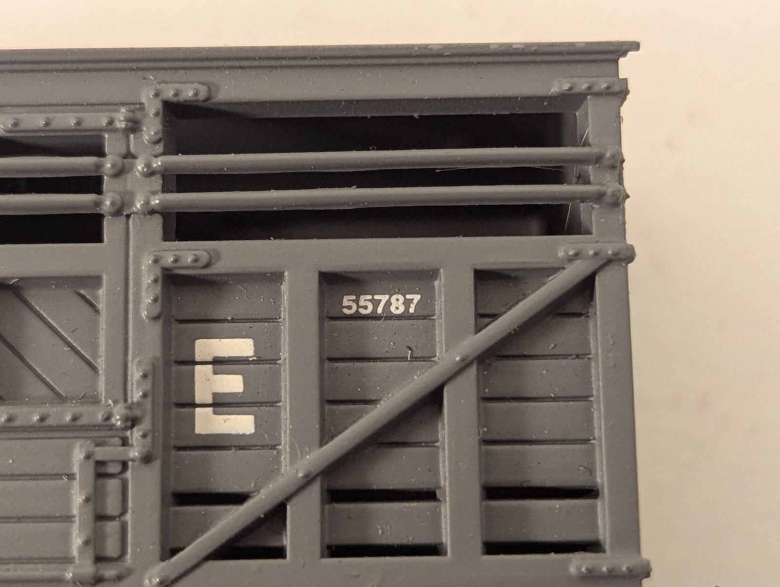 Bachmann OO Gauge LNER Large Cattle Wagon Goods Wagon 55787