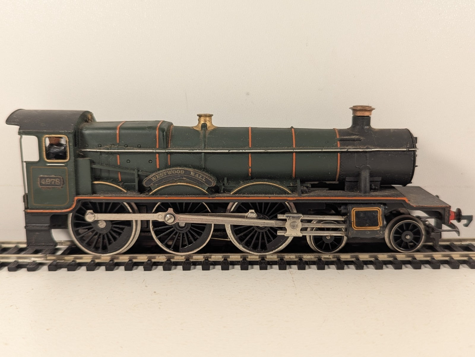 Hornby OO Gauge GWR Class 4900 'Hall Class ' Steam Locomotive