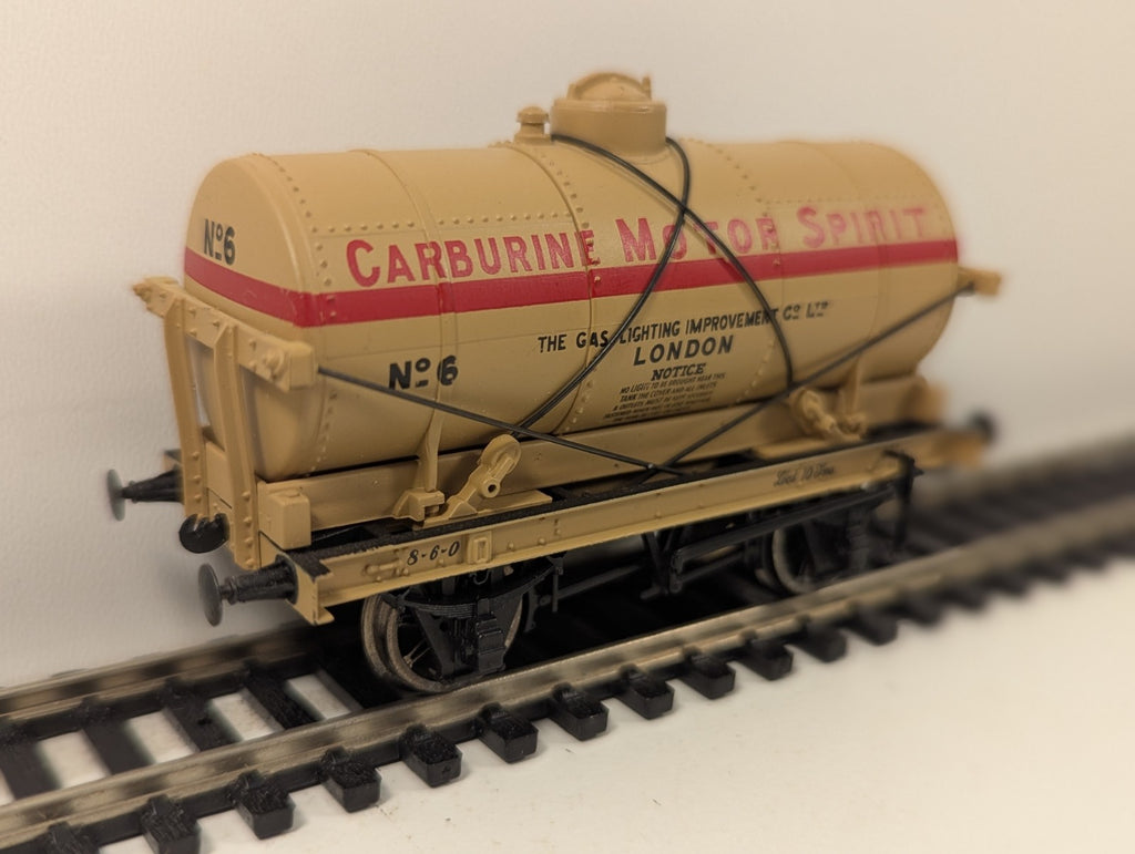 Bachmann 37-677 OO Gauge 14T Tank Wagon Carburine Motor Spirit
