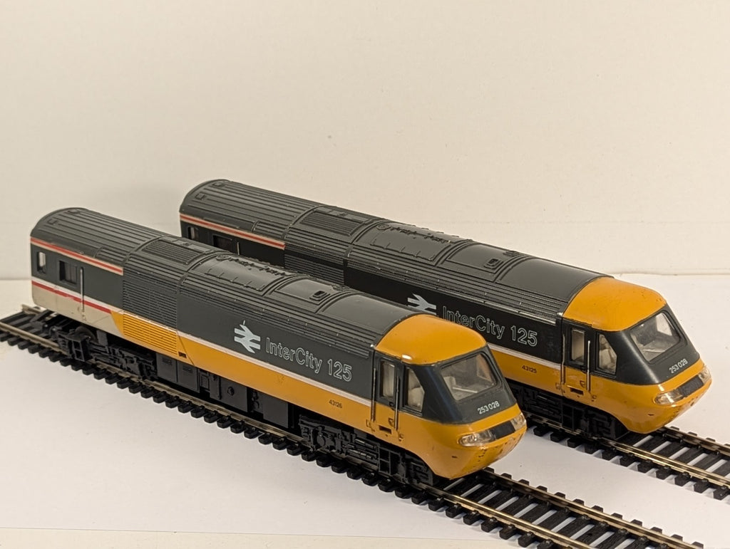 Hornby OO Gauge BR InterCity Executive Class 43 HST 2 Car Set