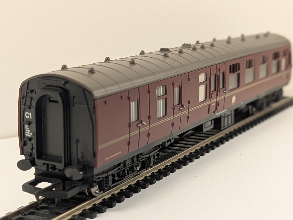 Hornby OO Gauge R4312 Hogwarts Express BSK Brake Coach 99723