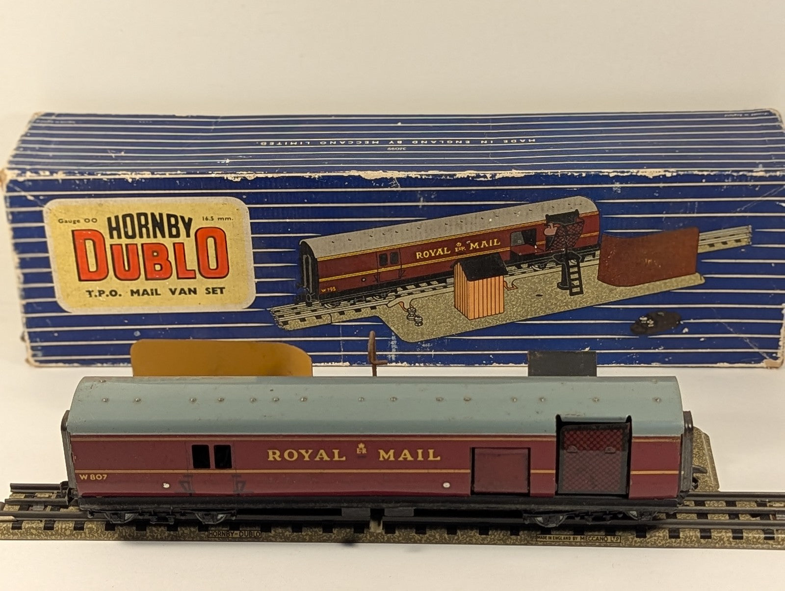 Hornby Dublo OO Gauge T.P.O. Mail Van Set W 807 BR Maroon 32099