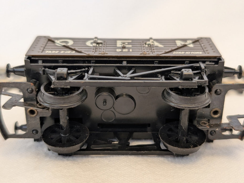 Hornby R020 7 Plank Wagon Goods Wagon 921 Ocean Brown