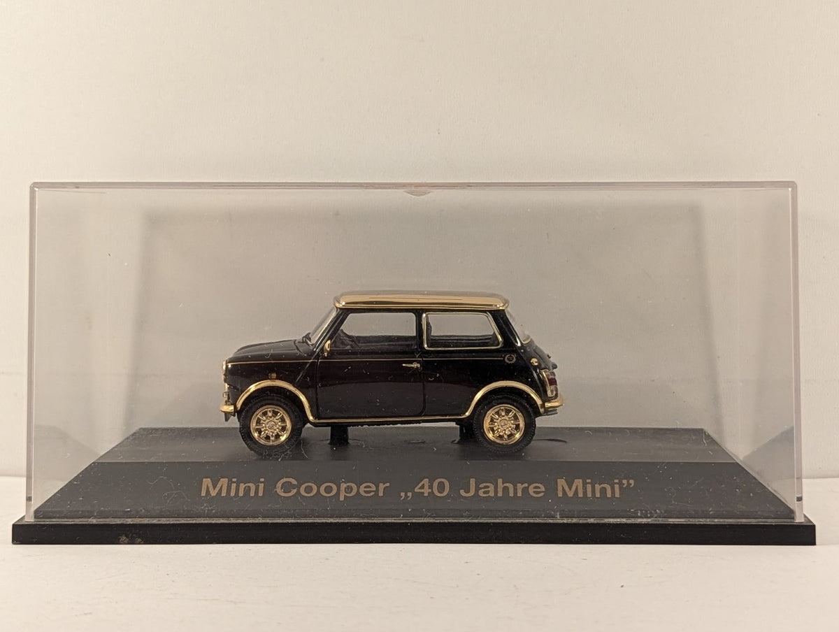 Schuco 1:87 Mini Cooper '40 Jahre Mini' IAA 1999 Diecast Model Black and Gold