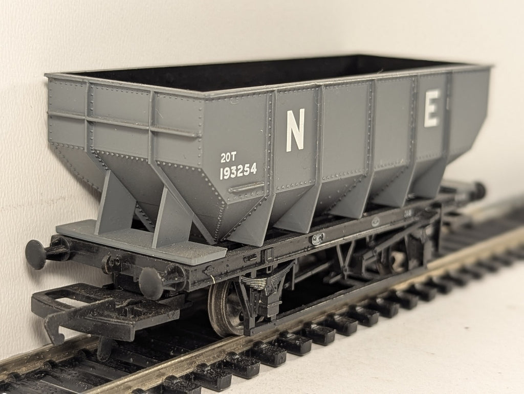 Bachmann OO Gauge LNER 20 Ton Steel Hopper Wagon Goods Wagon 193254 LNER Grey