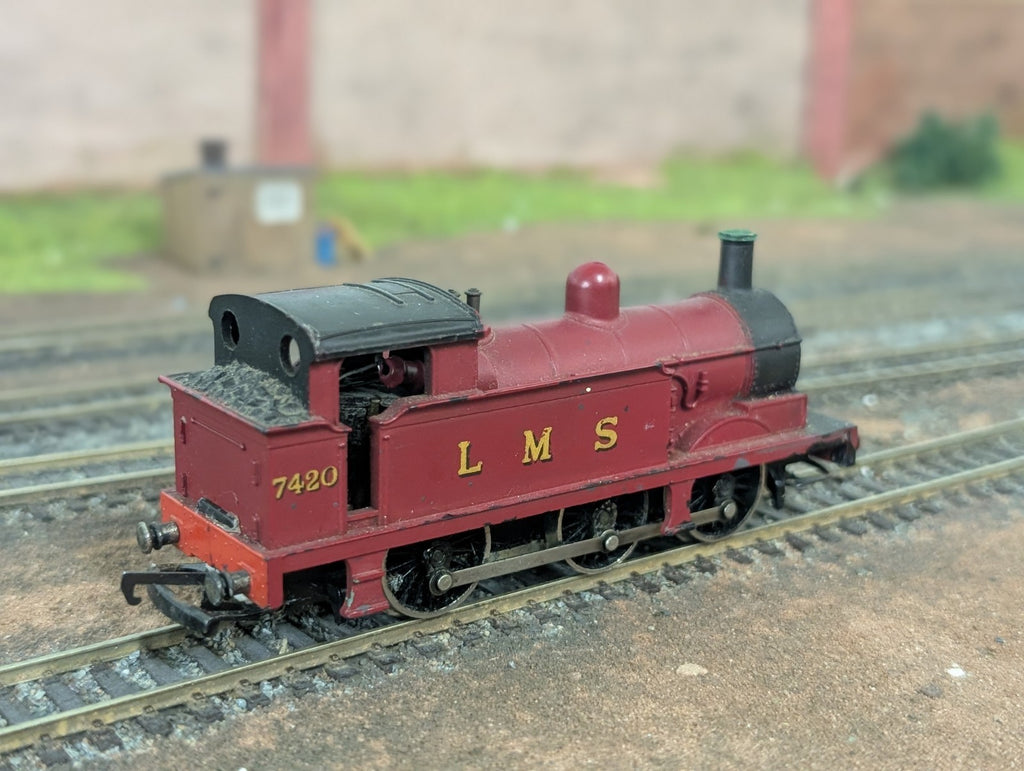 Wrenn W2204 LMS Red Class R1 Tank 0-6-0T Locomotive 7420