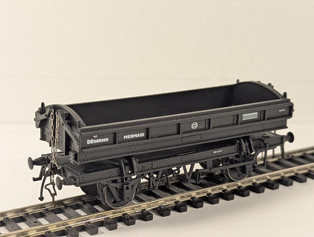 Flangeway ME-3 Mermaid ballast wagon in BR black DB989264