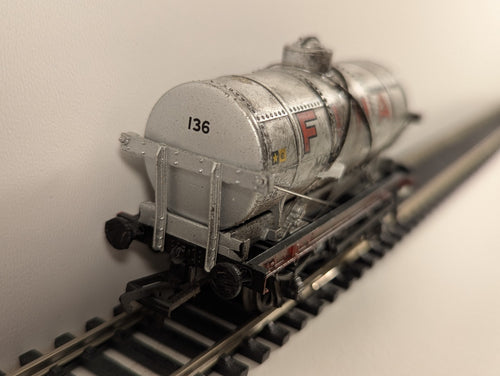Bachmann 37-680A “Fina” Tank Wagon – Silver Livery – Weathered – OO Gauge