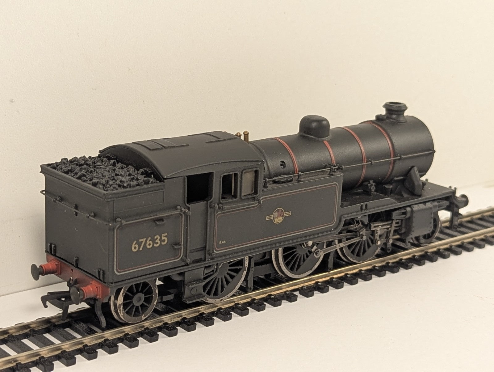 Bachmann 31-611 OO Gauge V1 Tank 67635 BR Lined Black Weathered - Non-Runner