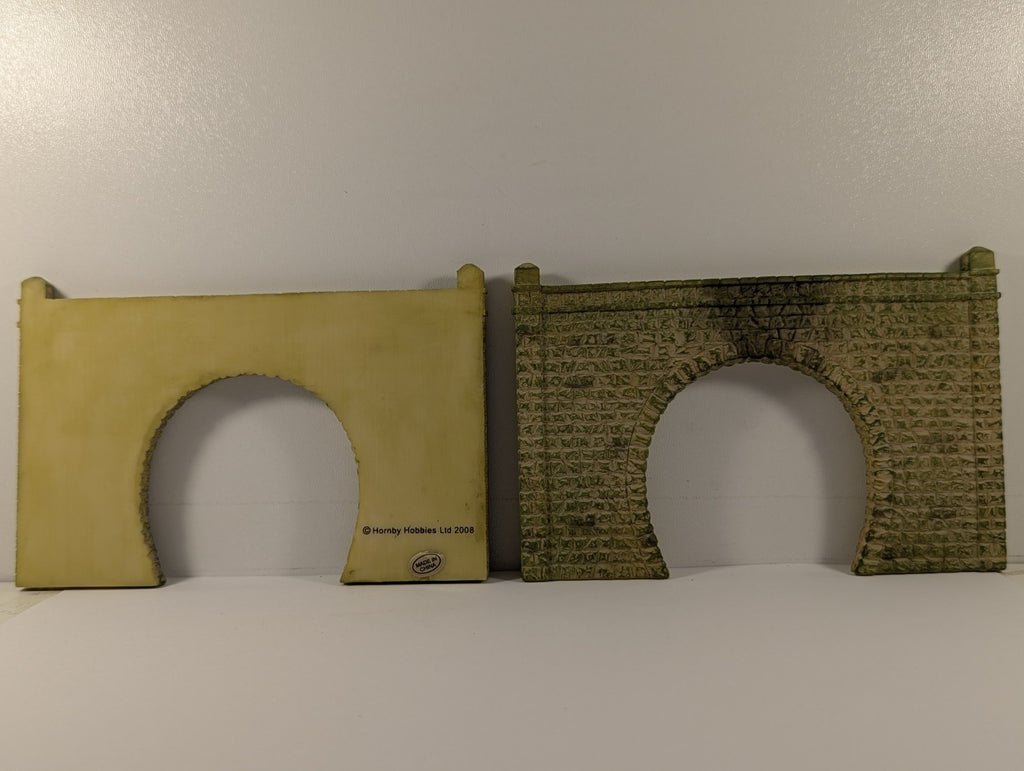 Hornby Skaledale R8509 OO Gauge Stone Tunnel Portals - boxed