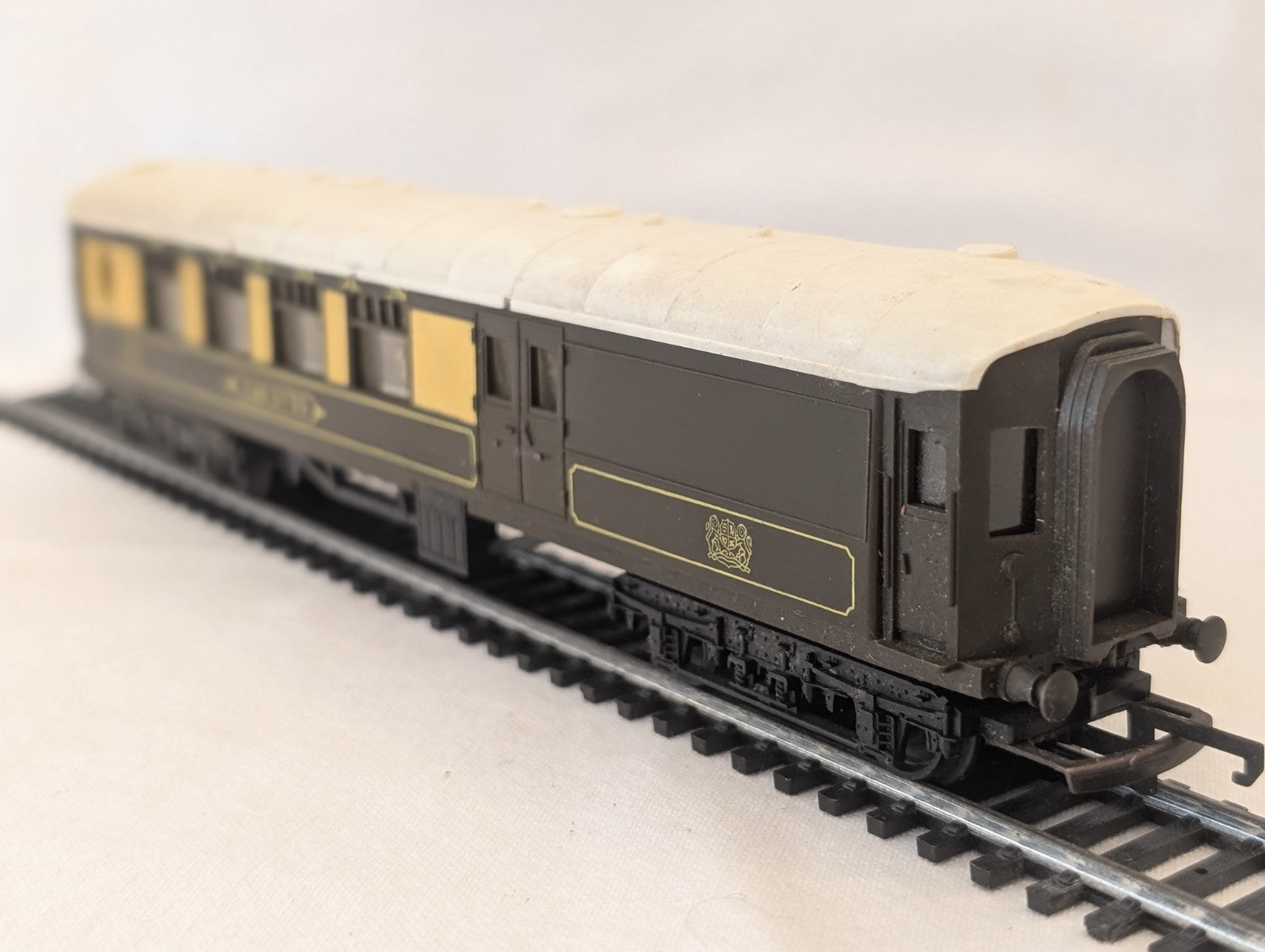 Tri-ang Hornby OO Gauge Pullman Brake 2nd “Car No. 79”