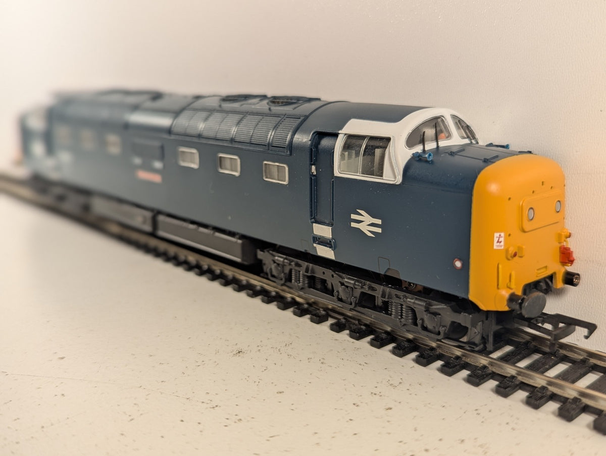 Bachmann OO Gauge Class 55 Deltic 55 012 'Crepello' Diesel Locomotive 55012