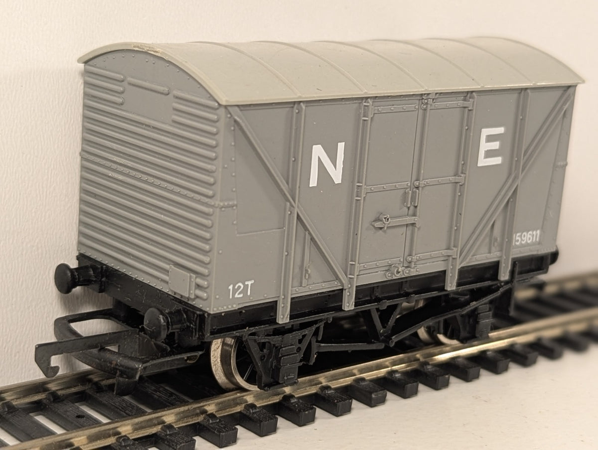 Wrenn OO Gauge W5028 Banana Van N.E. 159611