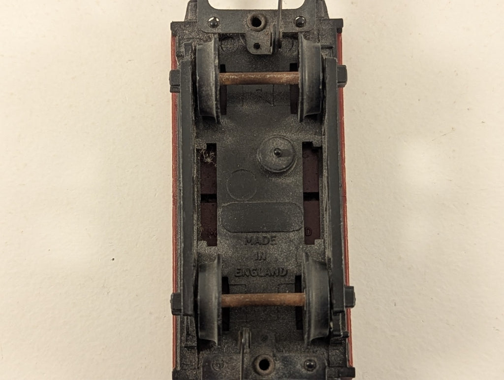 Tri-ang R17 Bolster Wagon OO Gauge