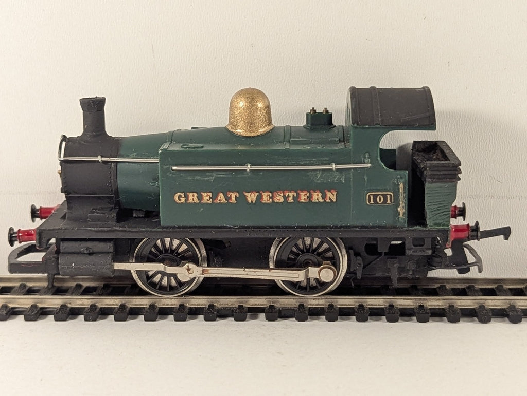 Hornby OO Gauge GWR Holden Class 101 0-4-0T Steam Locomotive GWR Green