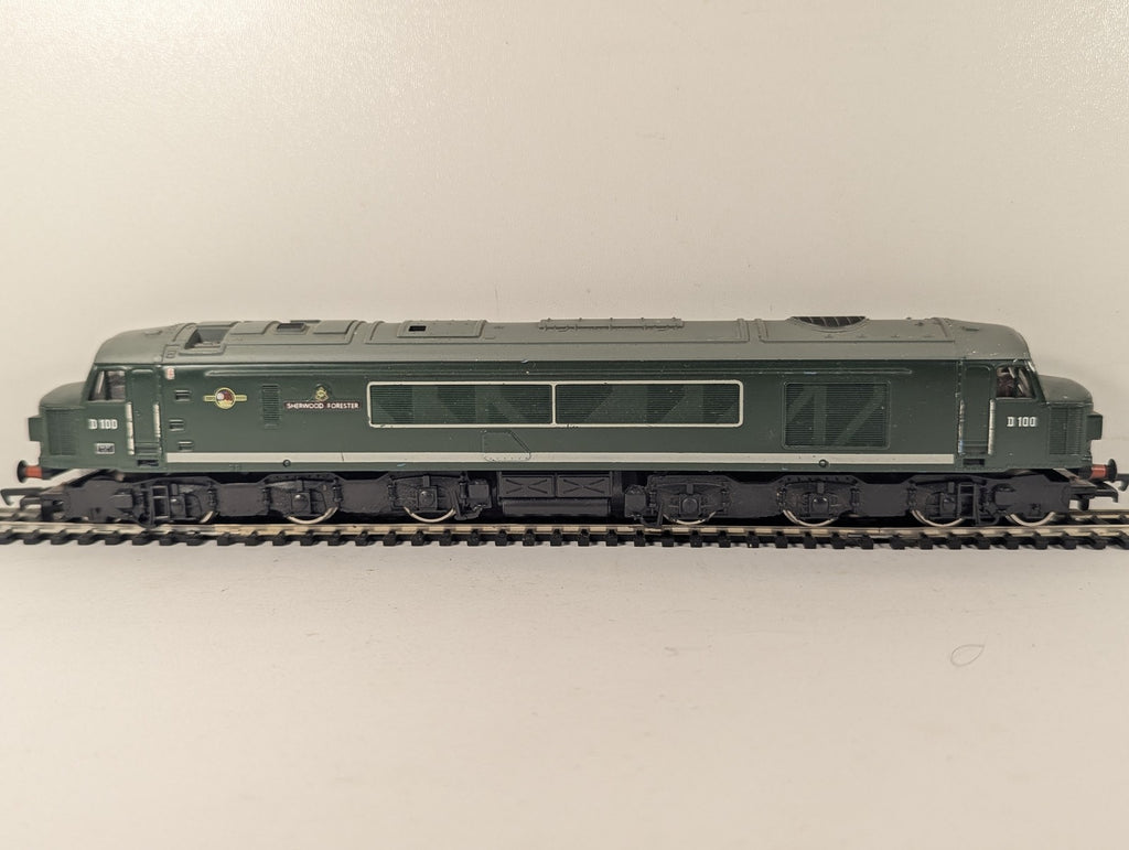 Mainline OO Gauge Class 45 Sherwood Forester Diesel Locomotive D100 BR Green