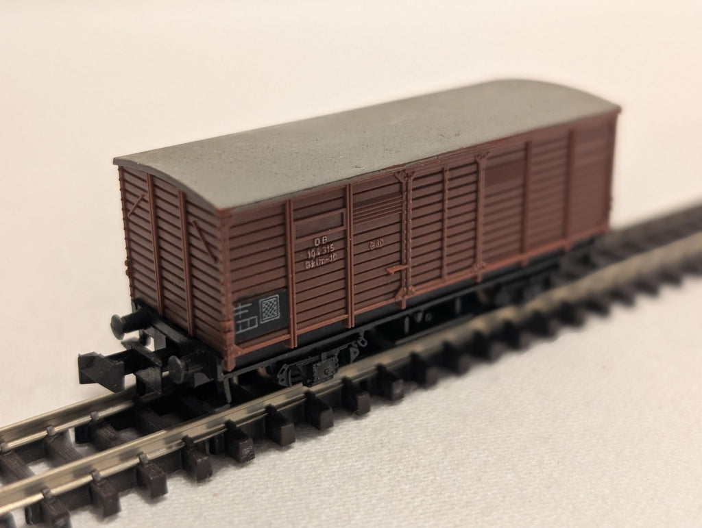 Minitrix 15173 N Scale DB Covered Wagon – 2 Axle – GR 20 150 824 – Brown