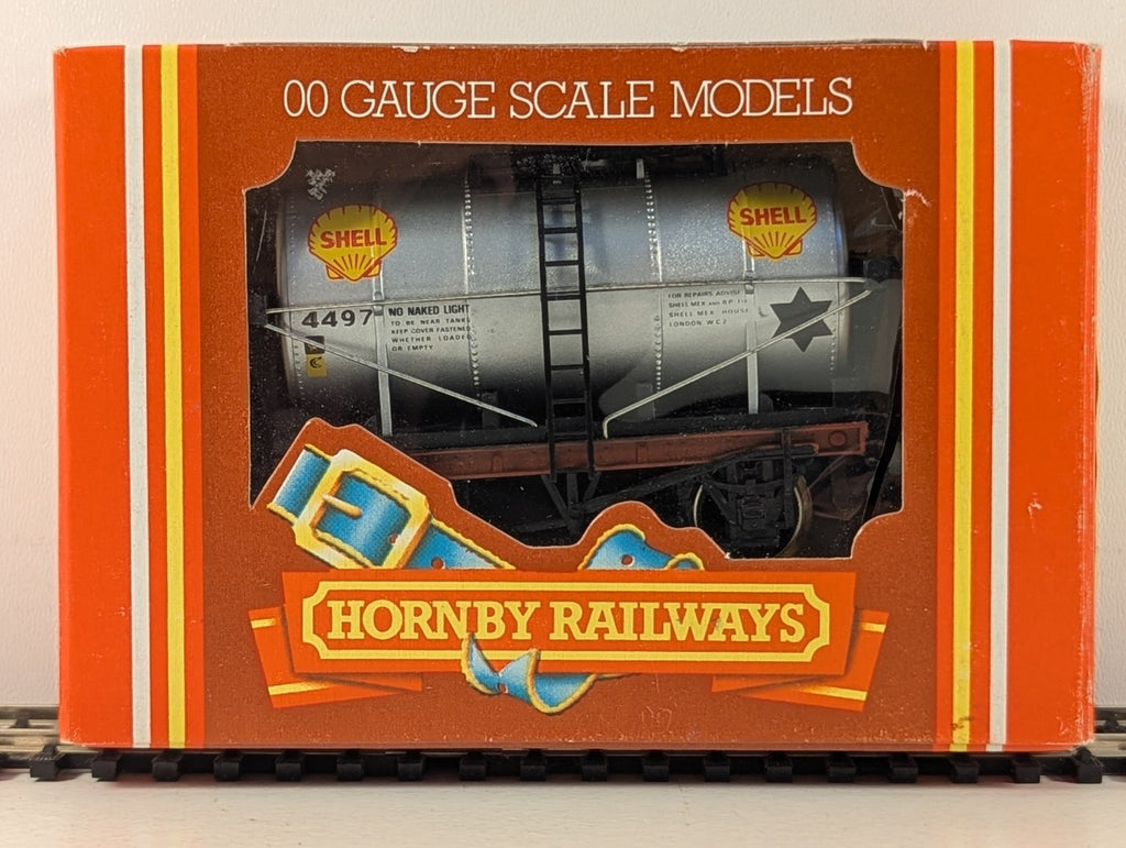 Hornby Railways OO Gauge Shell/BP Tank Wagon 4497 Shell/BP Silver R.245