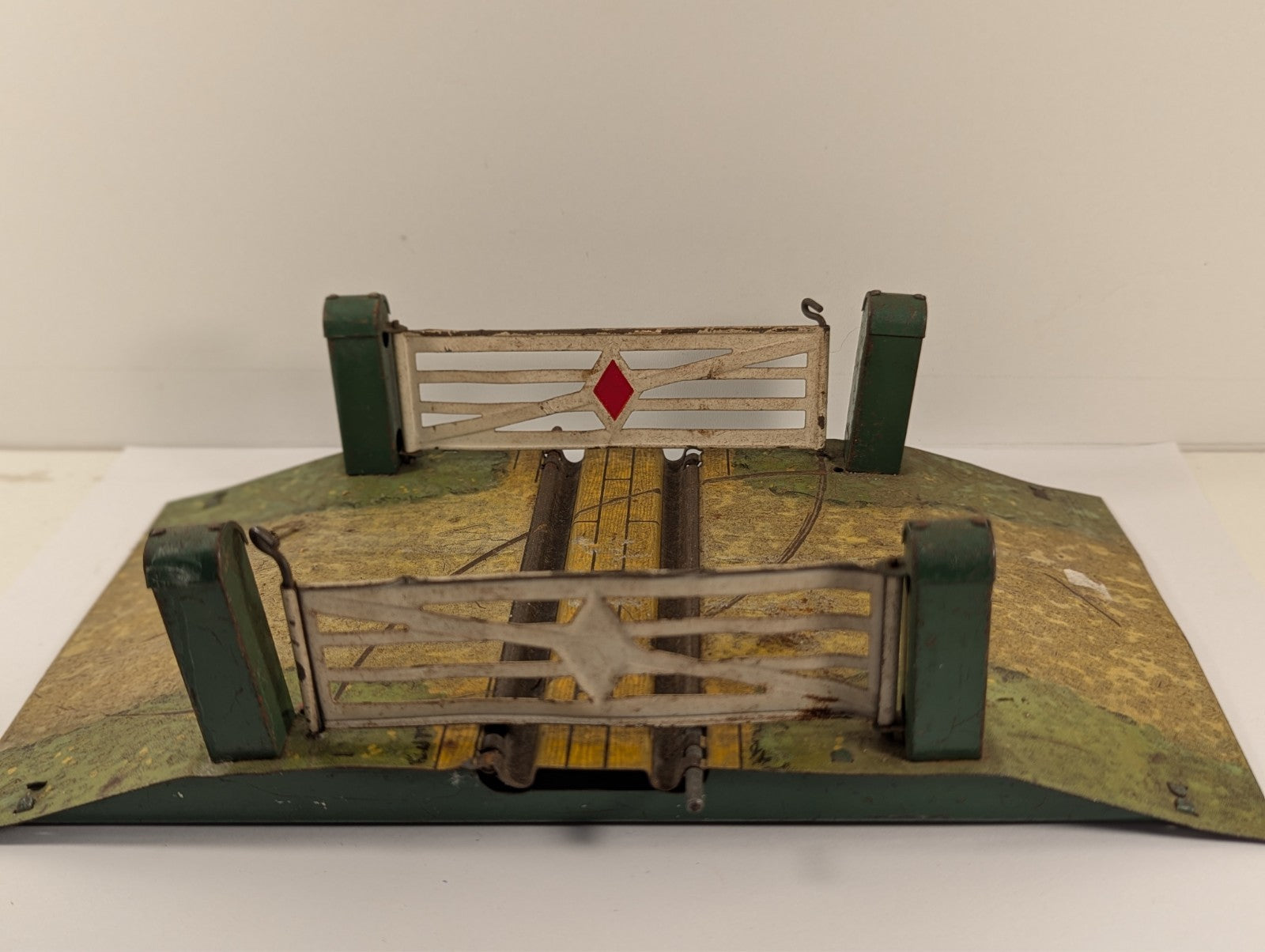 Hornby Series O Gauge No.1 Single Track Level Crossing