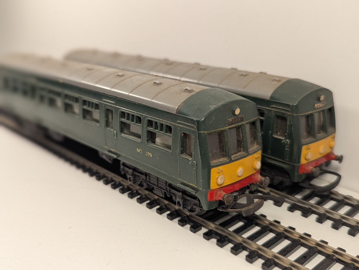 Tri-ang R157 OO Gauge Class 101 DMU Diesel Railcar