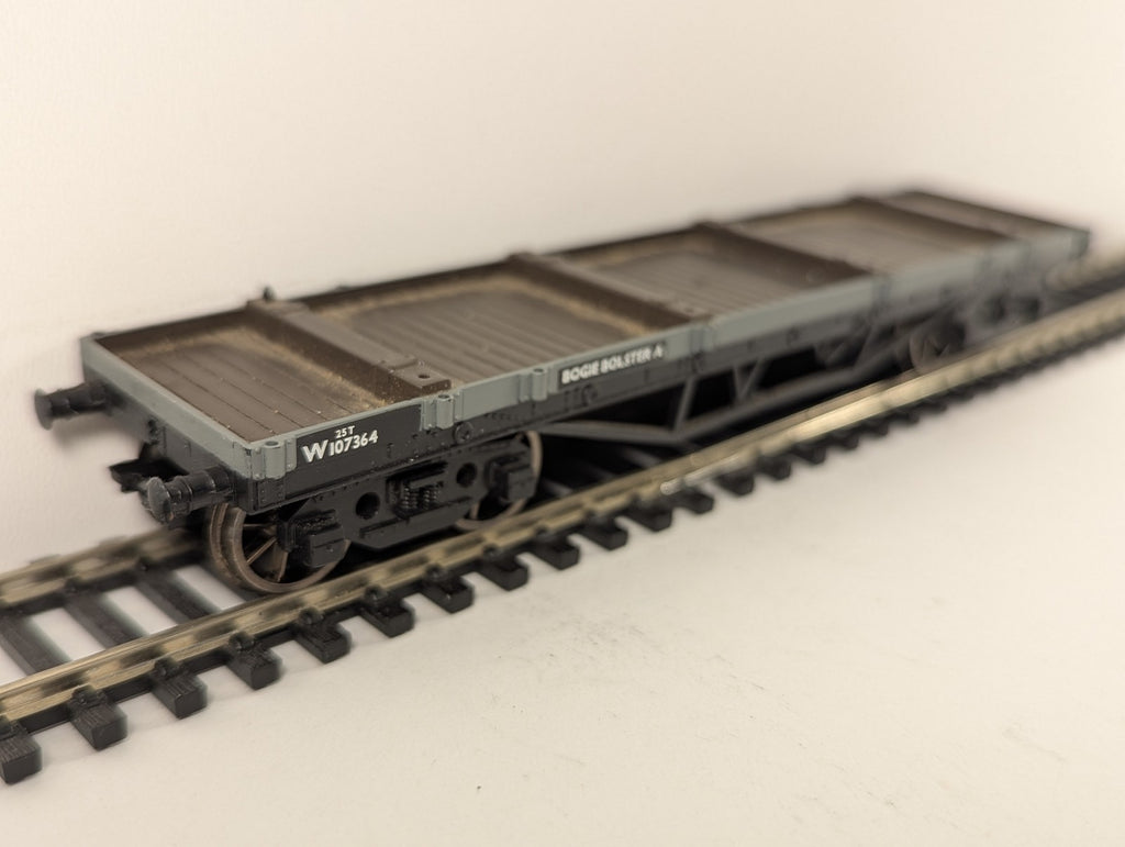Mainline OO Gauge Bogie Bolster A Goods Wagon W107364 BR Unfitted Grey 937353