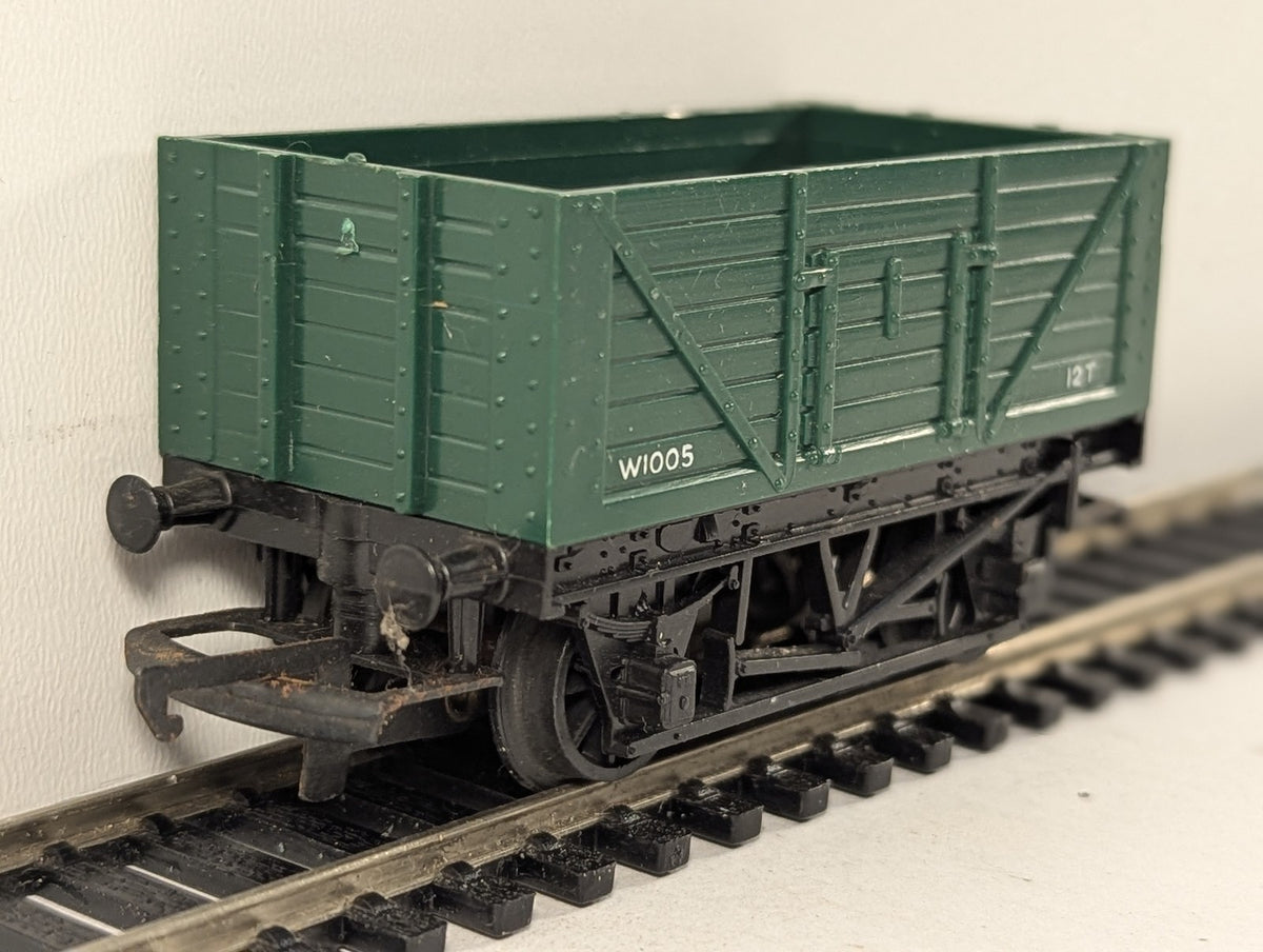 Tri-ang OO Gauge 12T 7-Plank Open Wagon Goods Wagon W1005 Green R.10