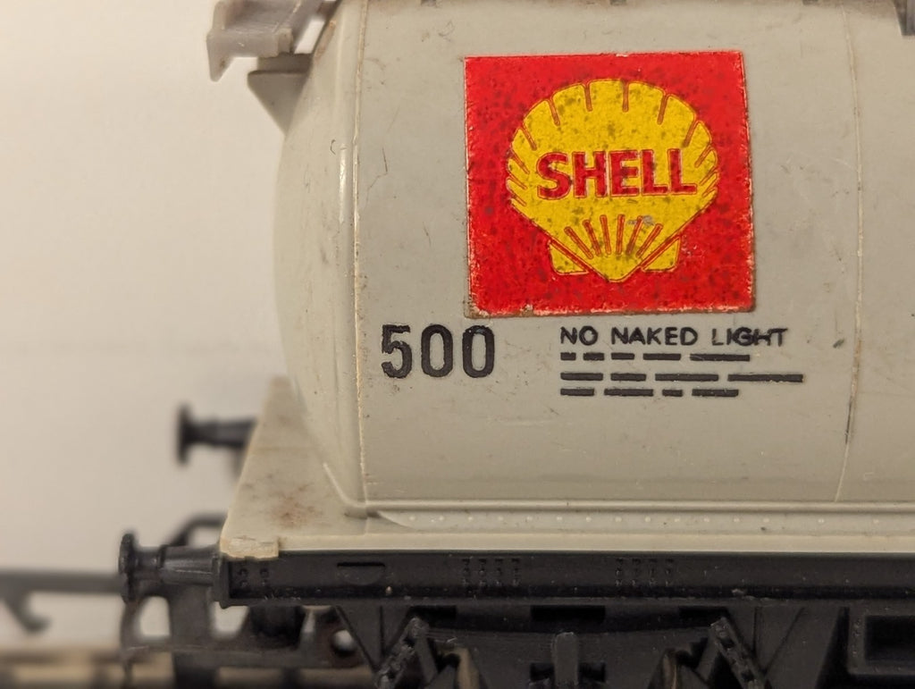 Hornby OO Gauge Shell Tank Wagon 500 Shell Grey