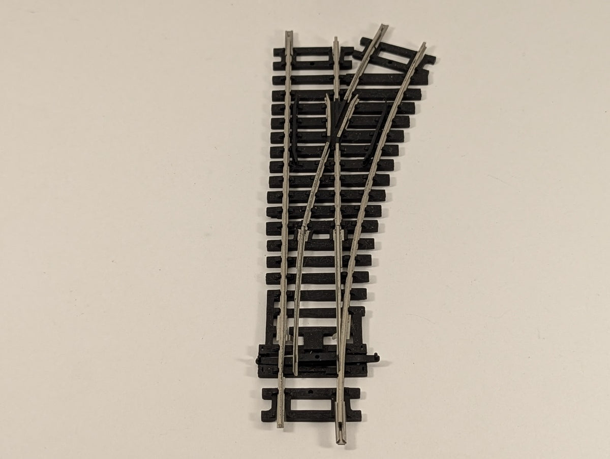 Hornby OO Gauge Right Hand Point Track R8073