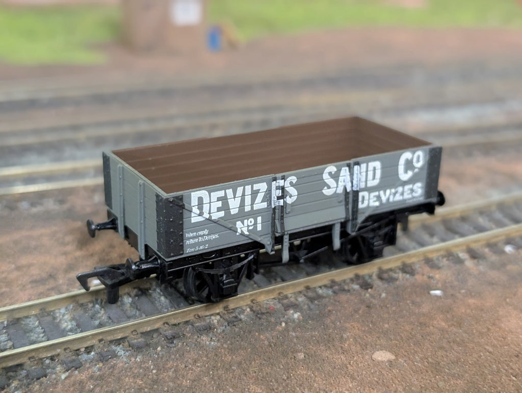 Airfix OO Gauge 54374-5 Devizes Sand 5 Plank Wagon