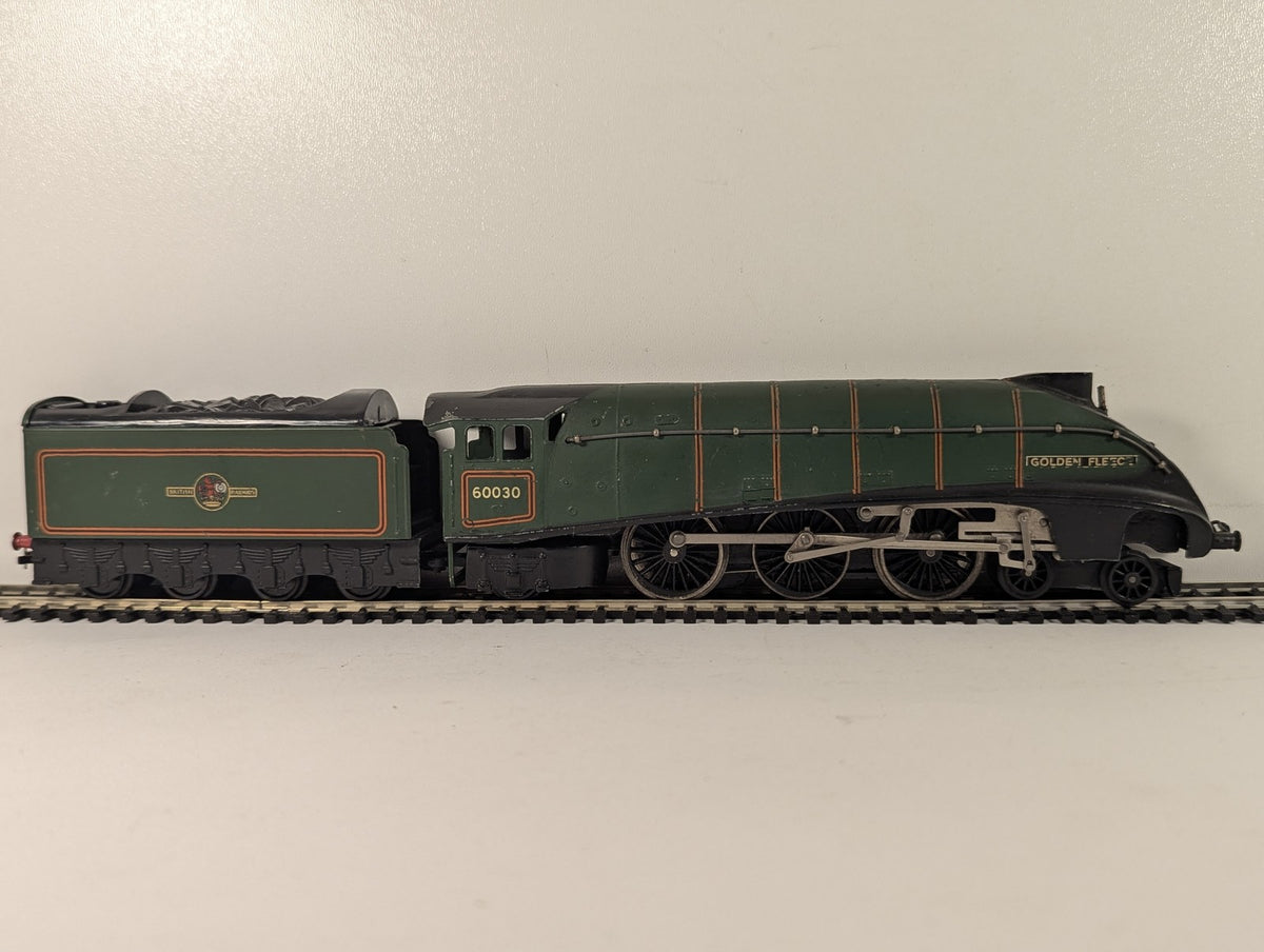 Hornby OO Gauge Class A4 'Golden Fleece' Steam Locomotive 60030 BR Green R313