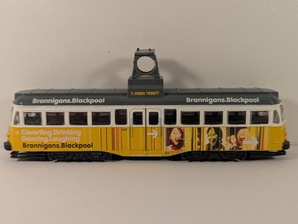 Corgi 1:76 Scale Blackpool Brush Tram 632 Brannigans Blackpool OM44