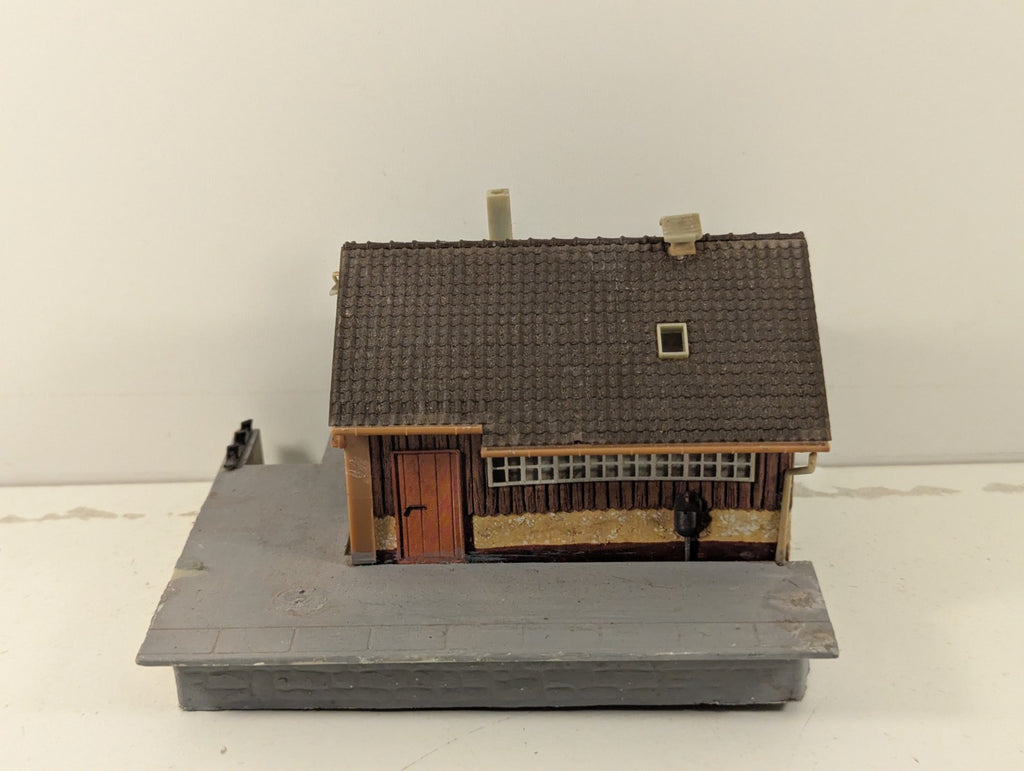 Faller OO Gauge Freight Warehouse - Missing Crane & Doors