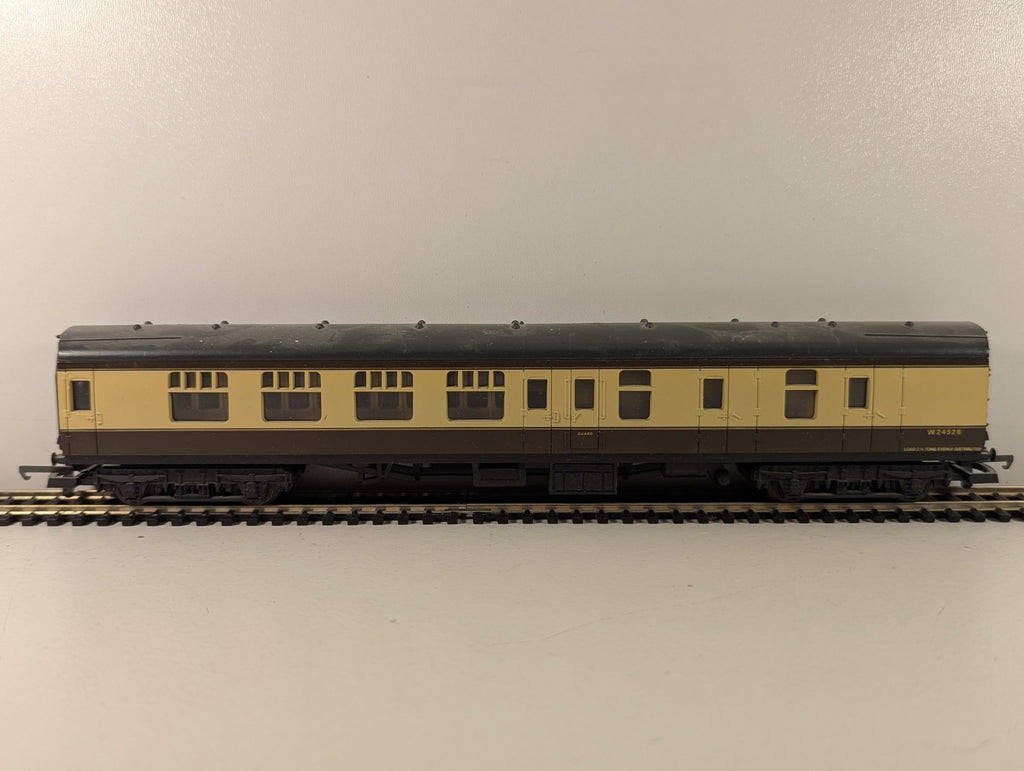 Lima OO Gauge BR Mk1 Brake Coach Chocolate & Cream