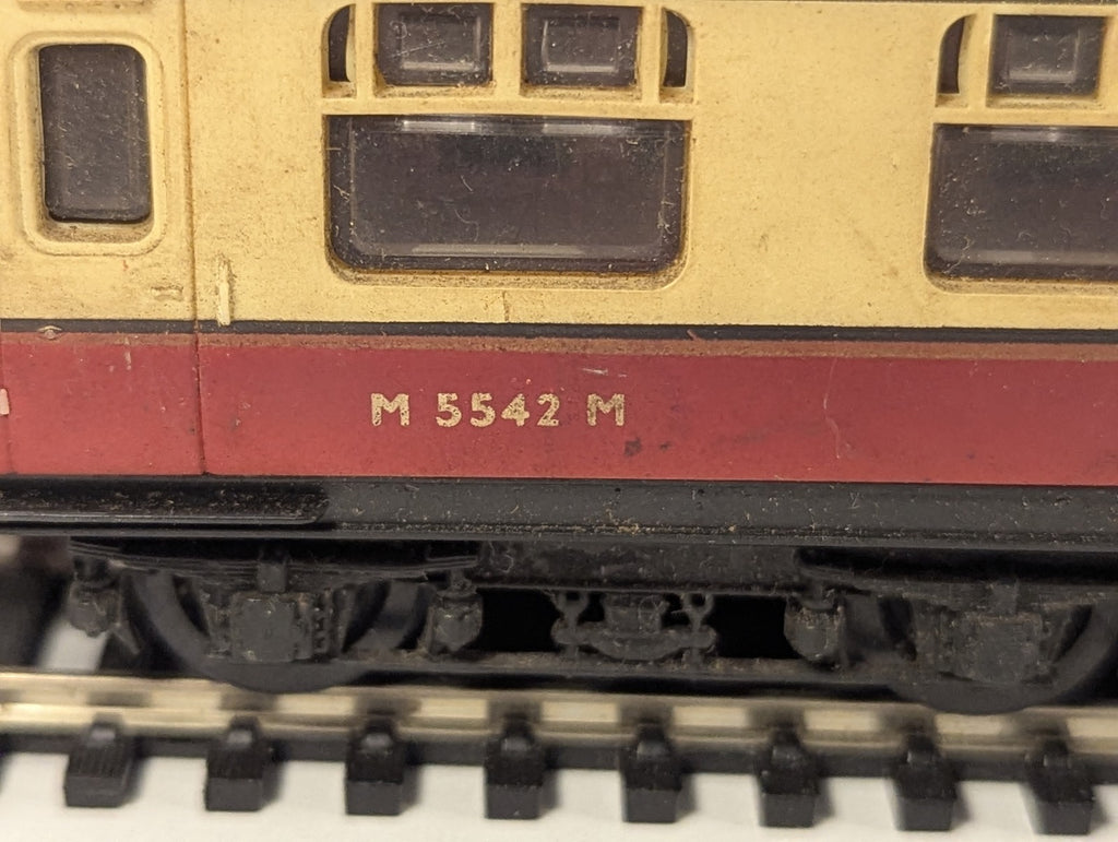 Airfix OO Gauge Stanier 57ft Brake Composite Coach Passenger Coach M 5542 M