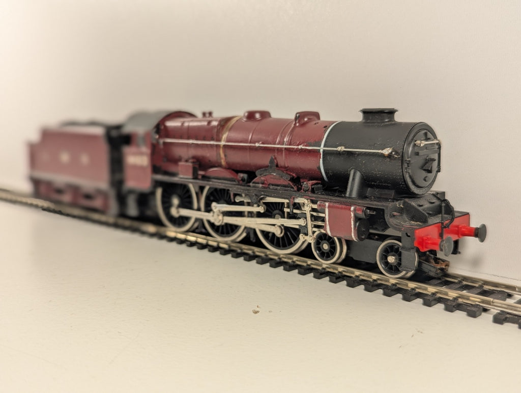 Airfix OO Gauge Royal Scots Fusilier Steam Locomotive - Repainted Maroon