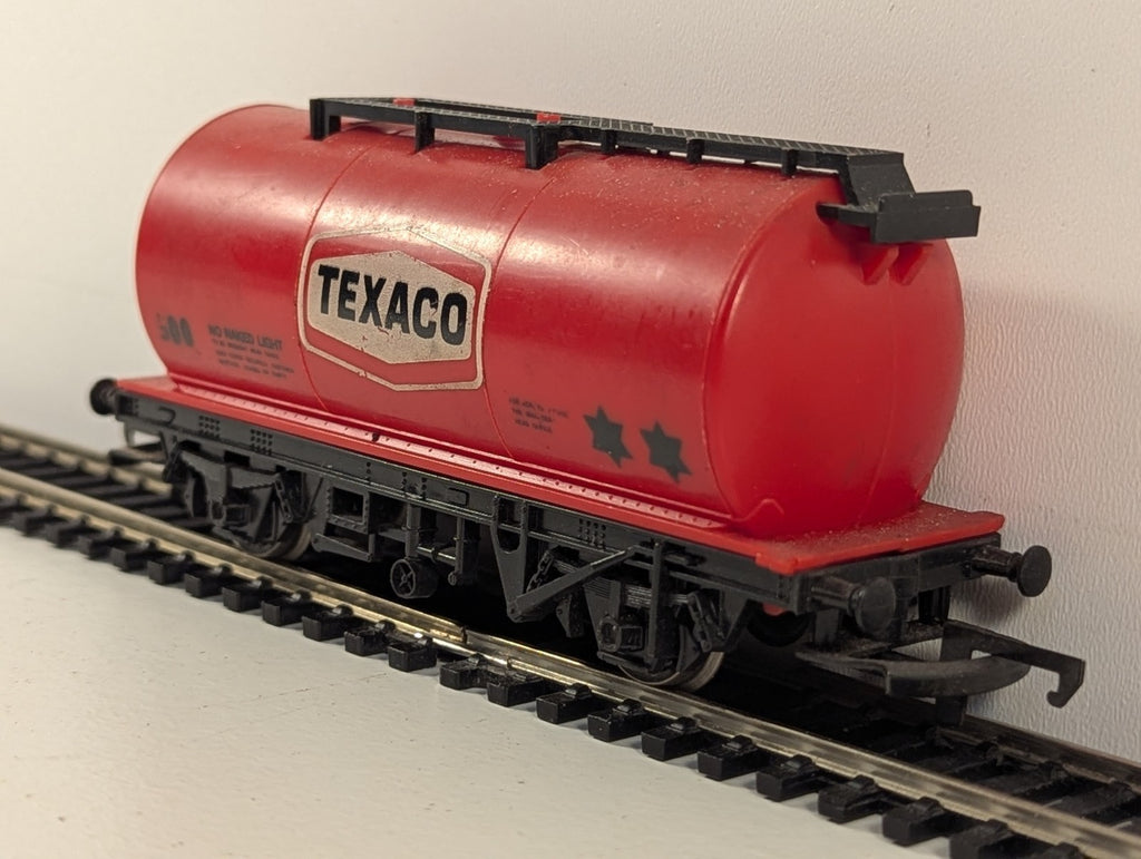 Hornby R231 OO Gauge Texaco Tank Wagon