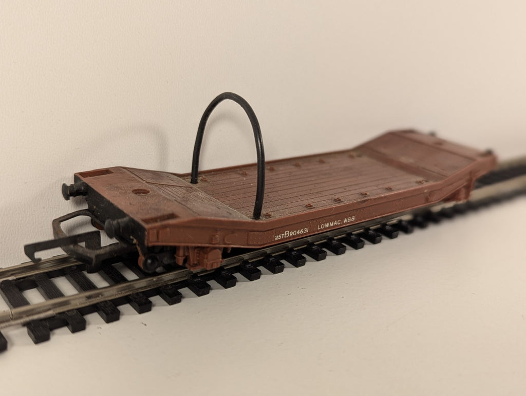 Wrenn W4652 Lowmac Well Wagon – OO Gauge