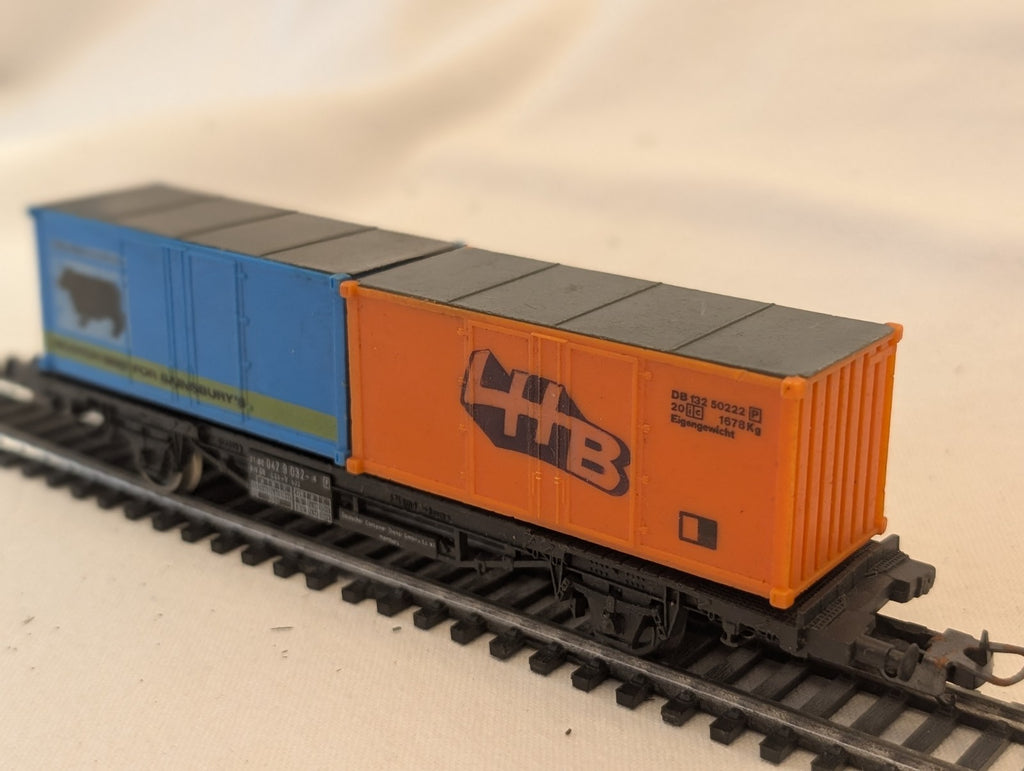 Lima OO Gauge BR Mk2B Corridor W16084 – Blue & Grey