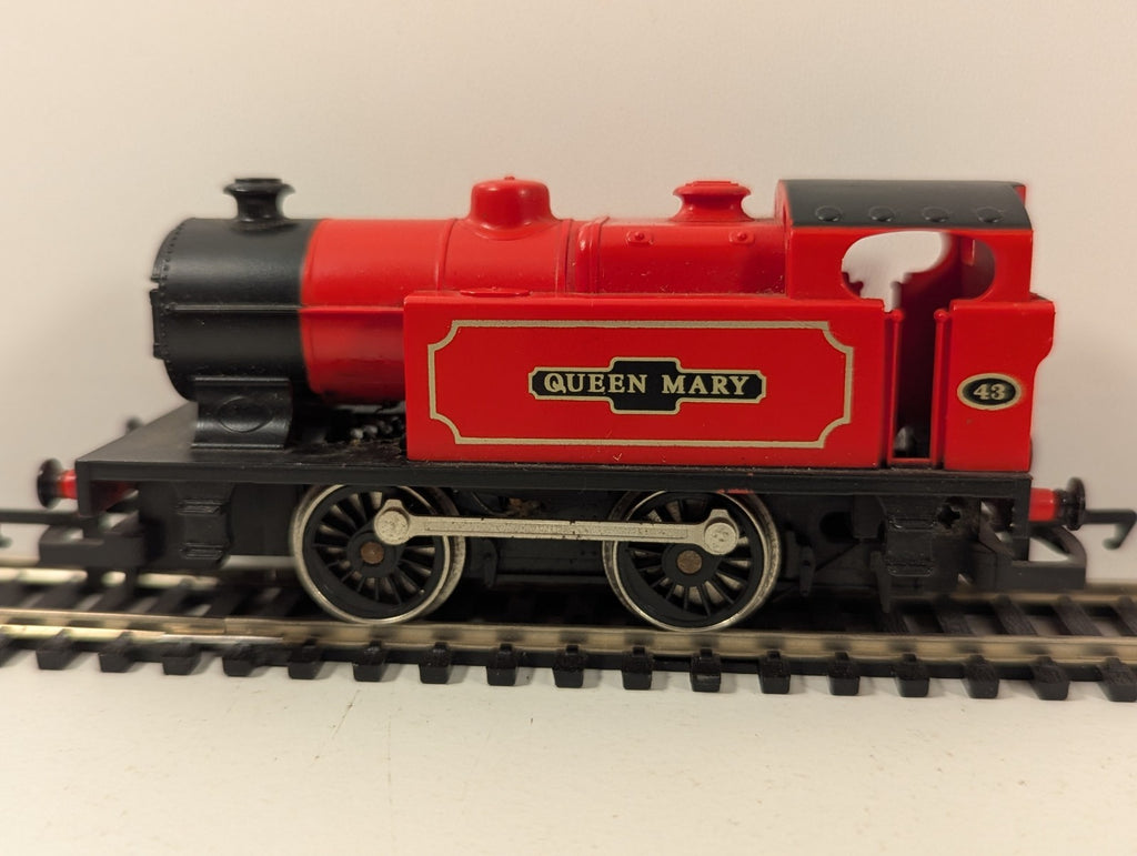 Hornby OO Gauge R863 Class D 0-4-0T “Queen Mary” No.43 Industrial Tank Loco