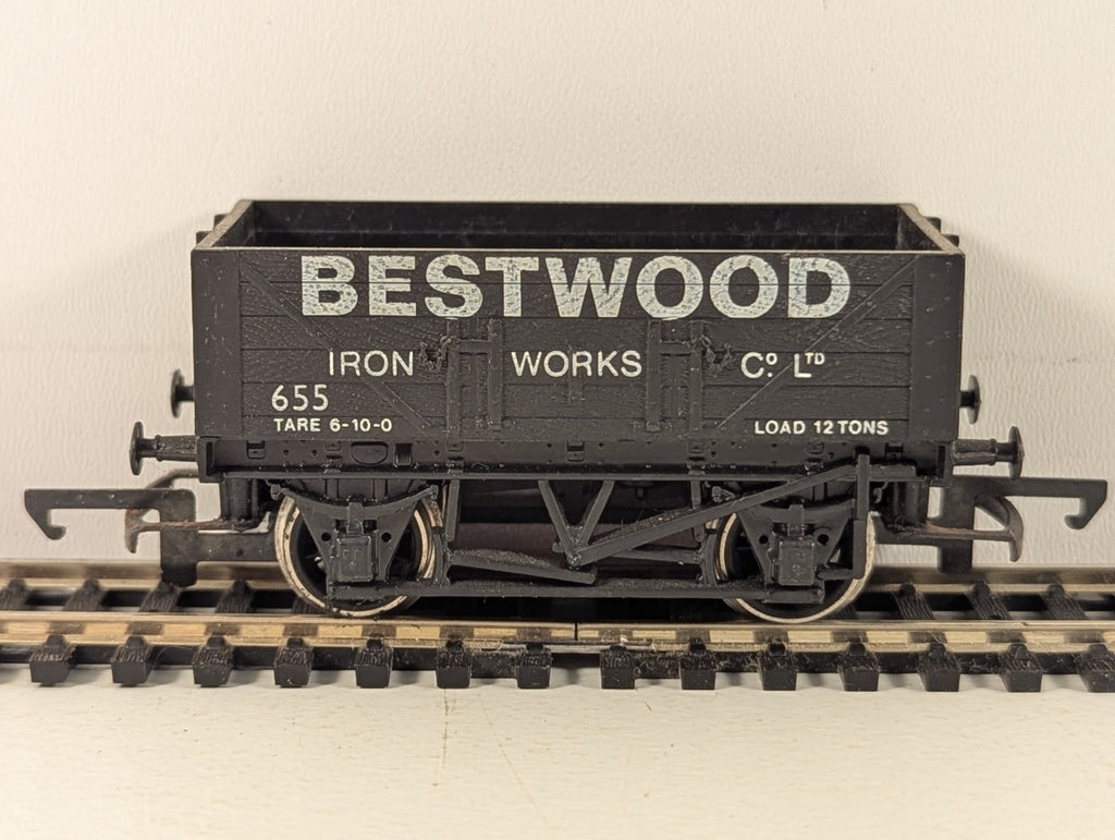 Hornby OO Gauge 7 Plank Open Wagon Bestwood Goods Wagon 655