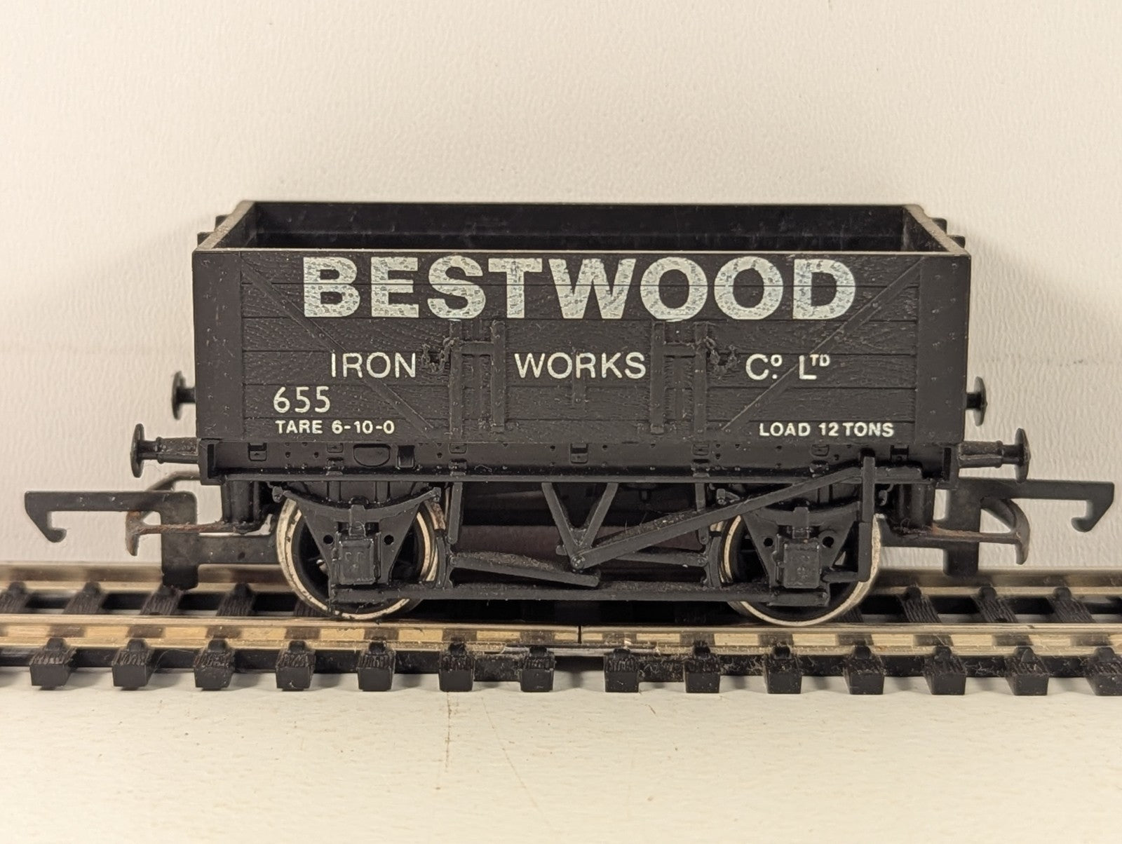 Hornby OO Gauge 7 Plank Open Wagon Bestwood Goods Wagon 655